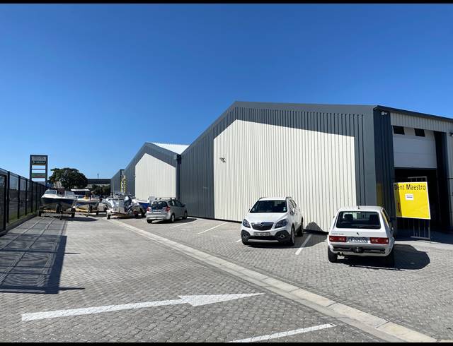 444M² WAREHOUSE TO LET IN TOKAI